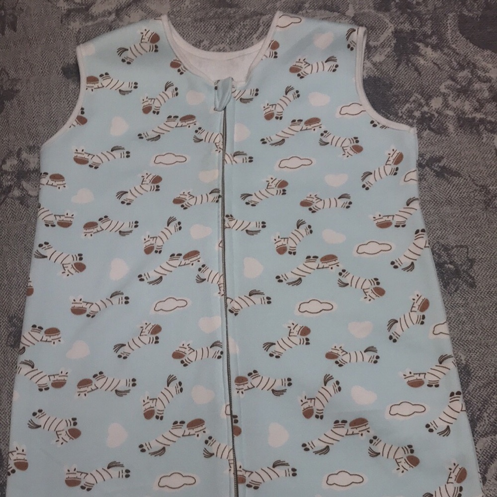 Baby sleeping sack, zipper. Good up to 3-6 month.